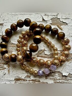 Set Of 3 Chunky Tiger’s Eye & Gold Lava Stone Bracelets w/Lavender Quartz